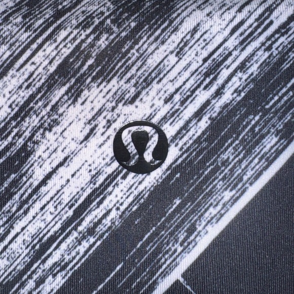 Lululemon hot to street crop *rare* - Picture 7 of 7